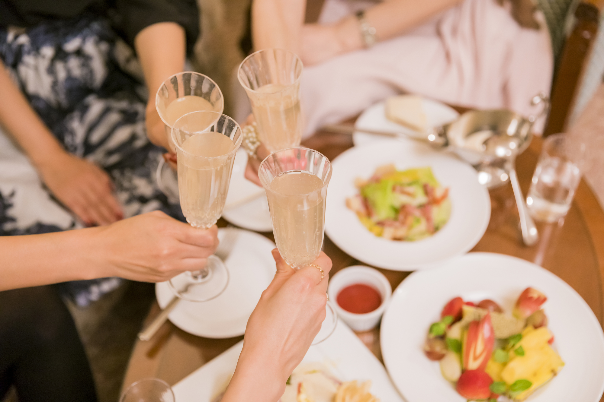 今どきの女子会はホテルステイが人気!?